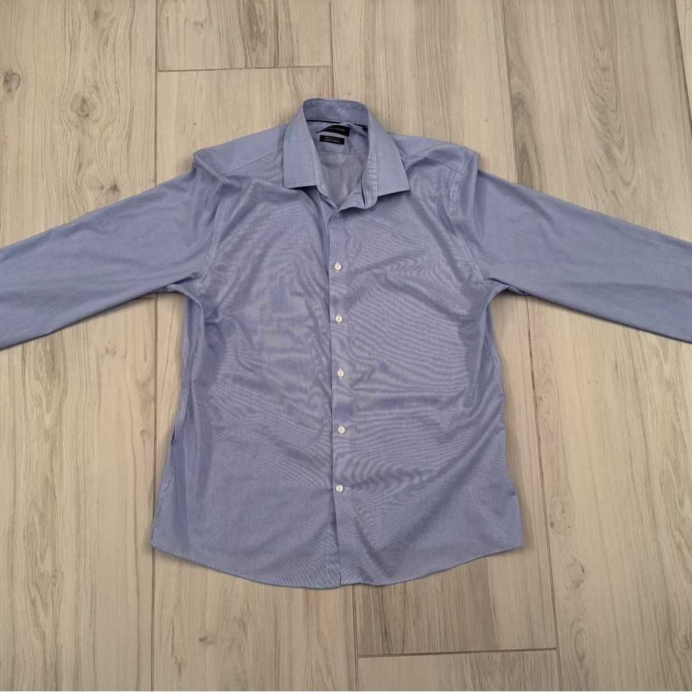 Men’s Tommy Hilfiger Blue and White (very small checks) button down 16 1/2x34/35